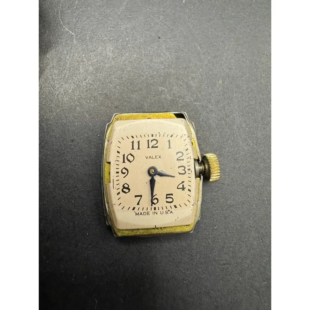 Vintage Valex Ladies Mechanical Watch Ingraham Canada Gold Tone Bracelet Band